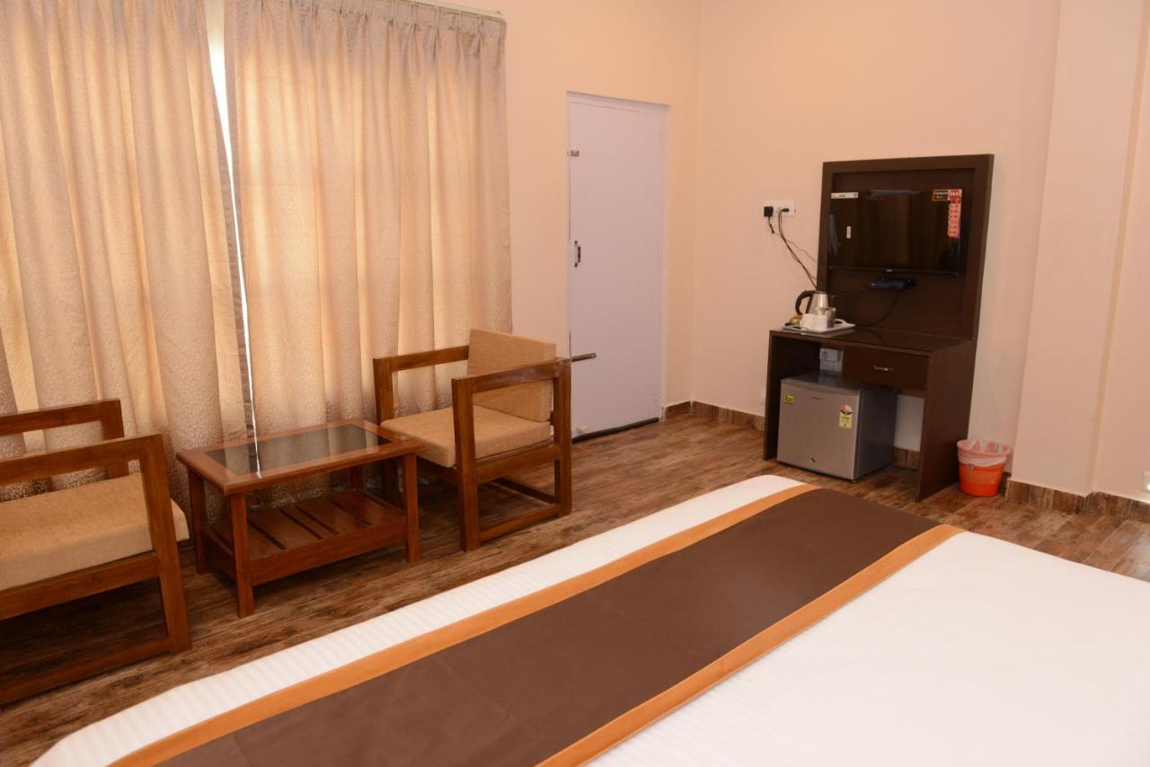 Jaldapara Forest Tourist Lodge Jftl Madari Hat المظهر الخارجي الصورة